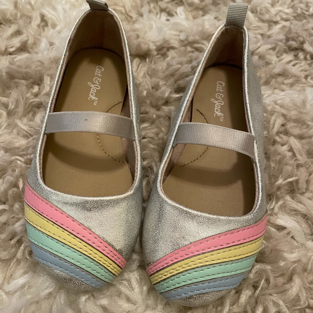 Cat & Jack Silver Mary Jane rainbow ballet flat-Very good used condition-Size 7